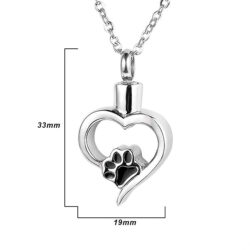 Alternative view of Paw my heart out