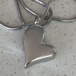 Alternative view of Tear Drop Heart