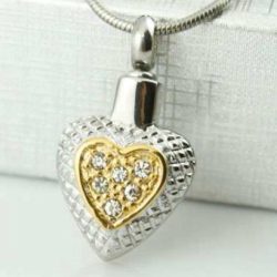 Alternative view of Two hearts as one