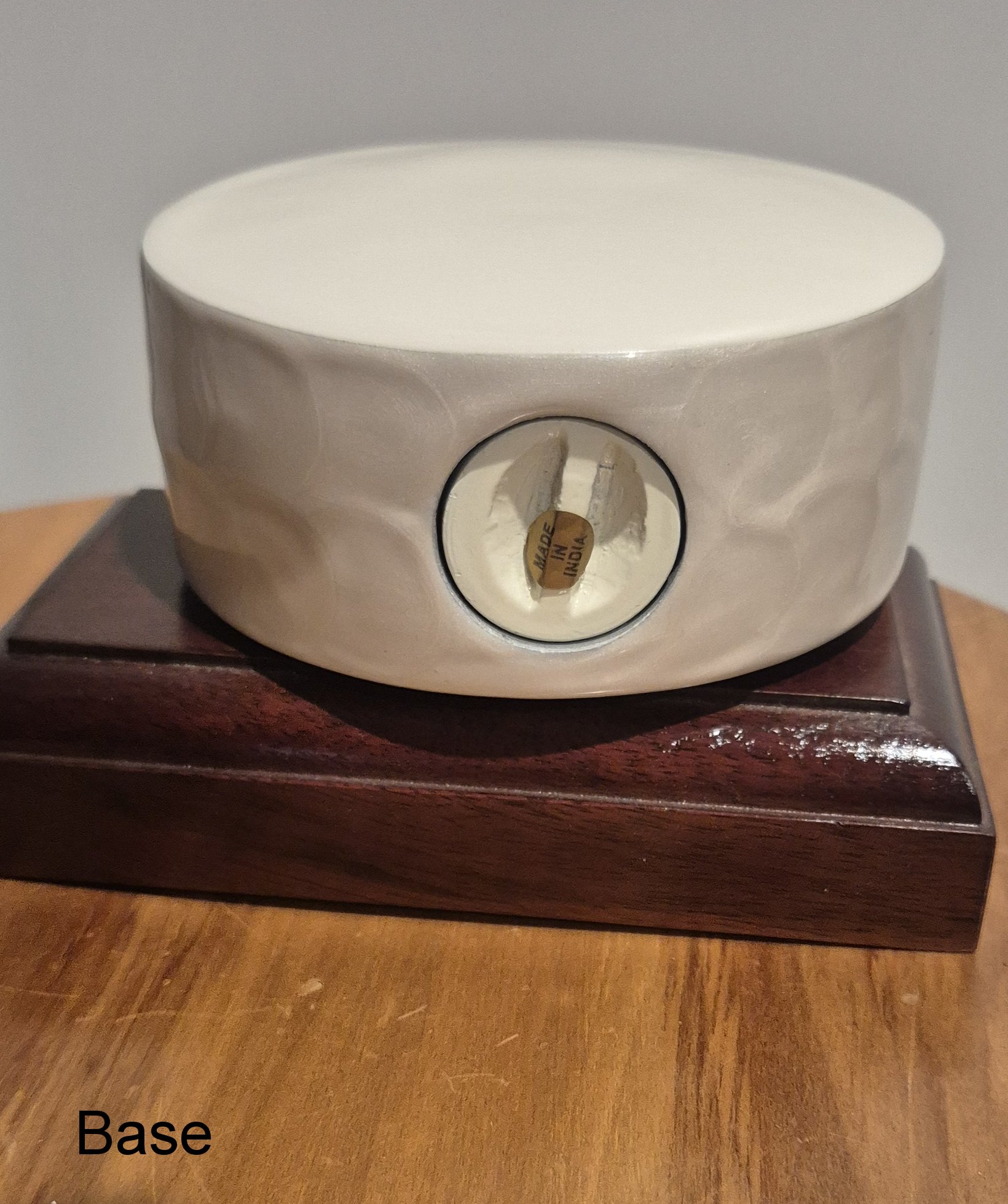 Serenity Round Aluminium Urn – Cream - Image 6