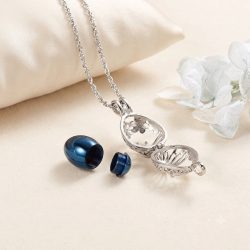 Alternative view of Butterfly Blue Capsule